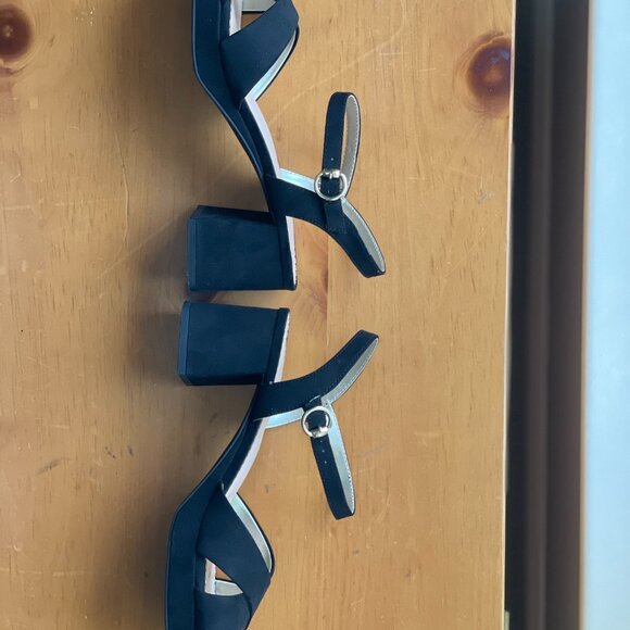 Kelly & Katie Liliena Sz 9 Black Microsuede Platform Sandal (Worn once) - Picture 12 of 16